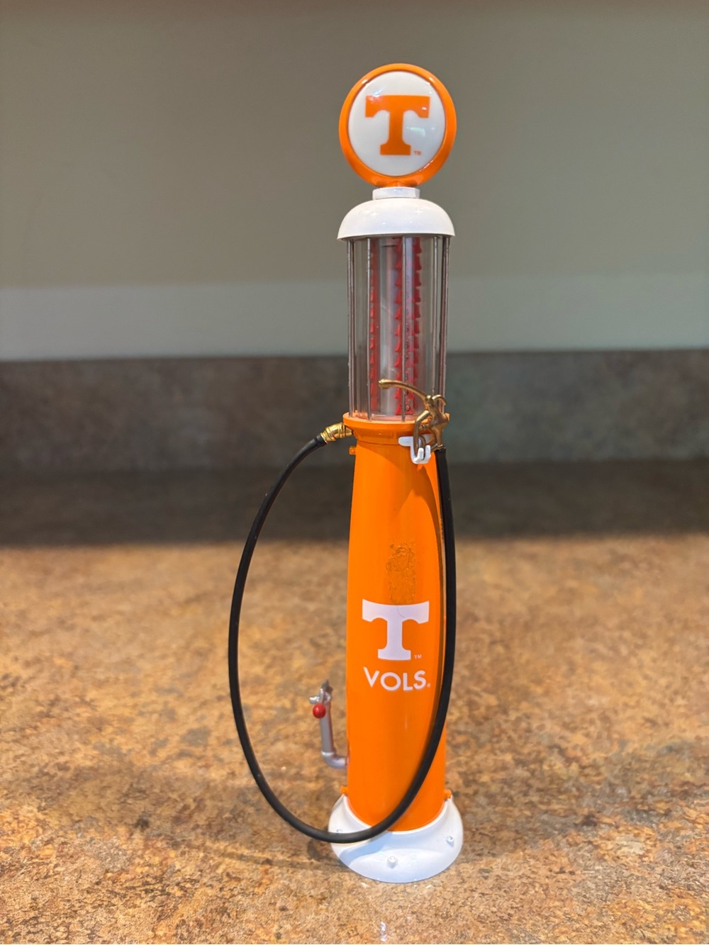 Tennessee volunteers Vintage-Style Gas Pump Home decor